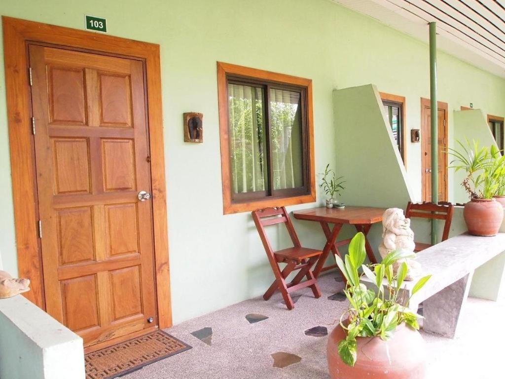 Baan Sala Lung Dam Hotel Bophut Extérieur photo